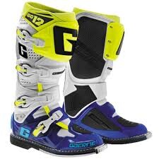 Кросови Ботуши